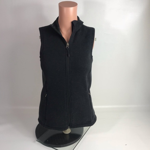 acg vest black